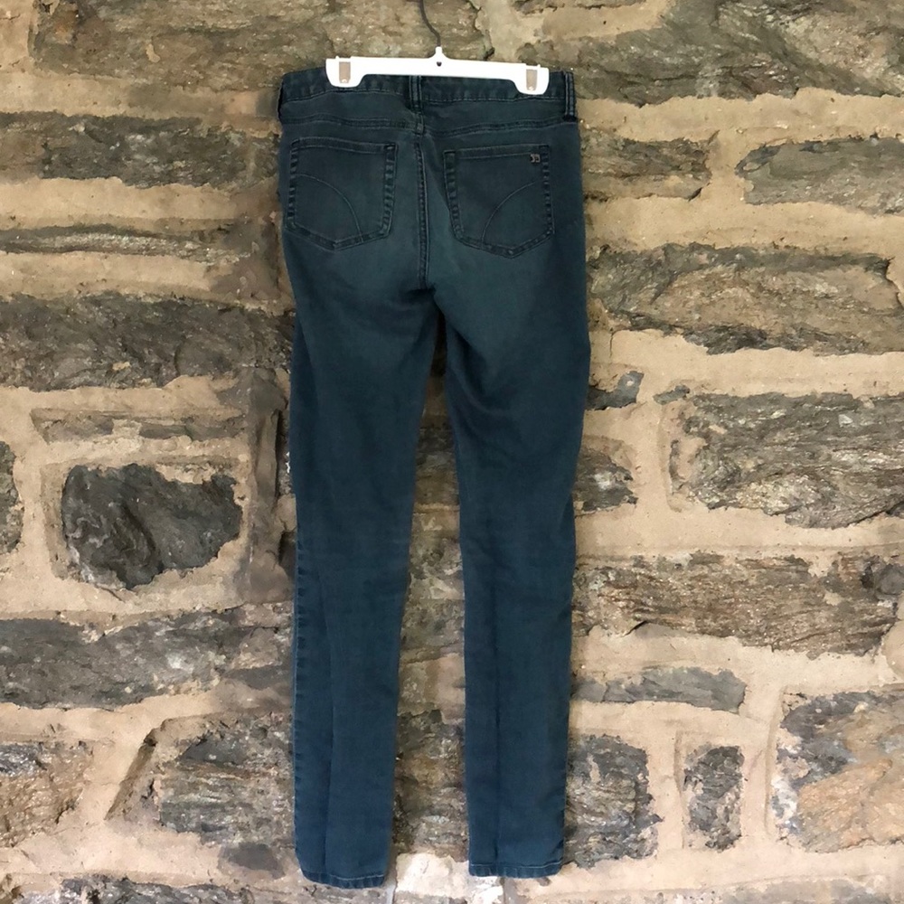 Blue Jeans - Picture 2 of 4